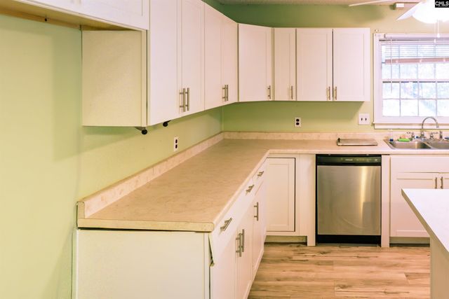 417 White Falls Dr, Columbia, SC 29212