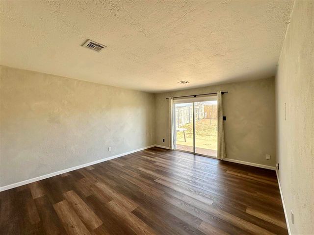 1206 SW 60th St, Lawton, OK 73505