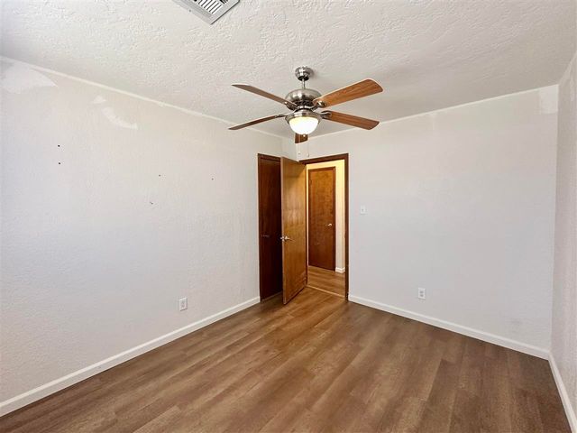 1206 SW 60th St, Lawton, OK 73505