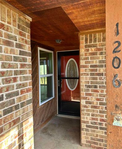 1206 SW 60th St, Lawton, OK 73505
