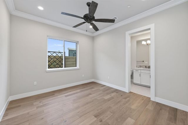 2345 E Putter Way, Fresno, CA 93730