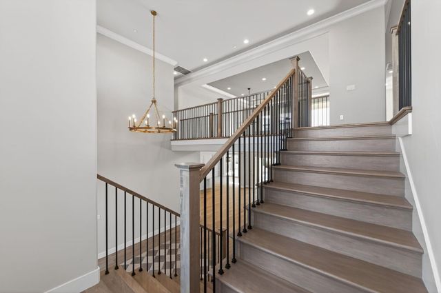 2345 E Putter Way, Fresno, CA 93730