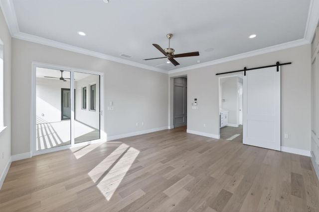 2345 E Putter Way, Fresno, CA 93730