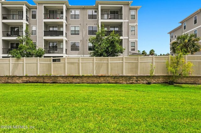 4050 LIONHEART DR Drive, Jacksonville, FL 32216