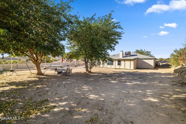 17322 Longmeadow Avenue, Lake Los Angeles, CA 93591