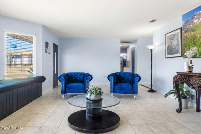 17322 Longmeadow Avenue, Lake Los Angeles, CA 93591