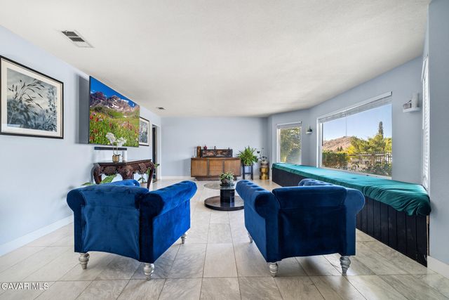 17322 Longmeadow Avenue, Lake Los Angeles, CA 93591