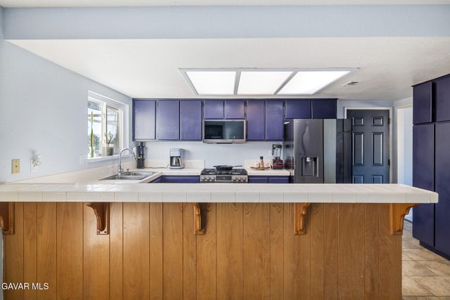 17322 Longmeadow Avenue, Lake Los Angeles, CA 93591