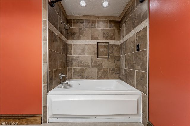 1013 Scituate Court, Grafton, OH 44044