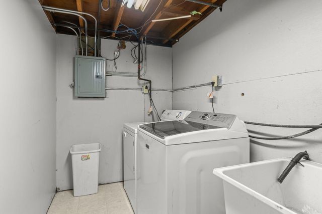 2216 Vermillion Street, Lake Station, IN 46405