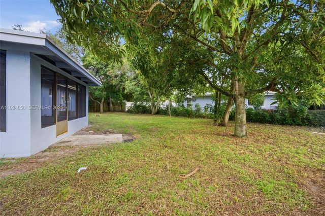 3548 SW 16th Ct, Fort Lauderdale, FL 33312