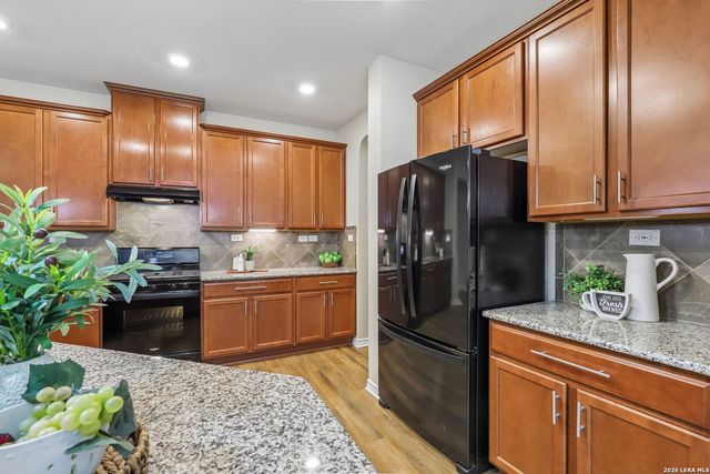 11213 HILL TOP BND, Helotes, TX 78023