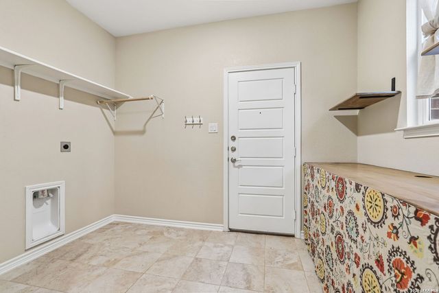 11213 HILL TOP BND, Helotes, TX 78023