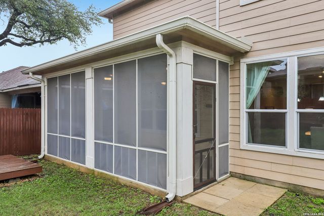 11213 HILL TOP BND, Helotes, TX 78023