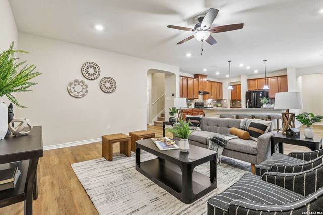 11213 HILL TOP BND, Helotes, TX 78023