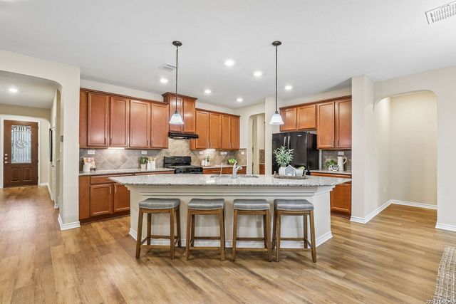 11213 HILL TOP BND, Helotes, TX 78023