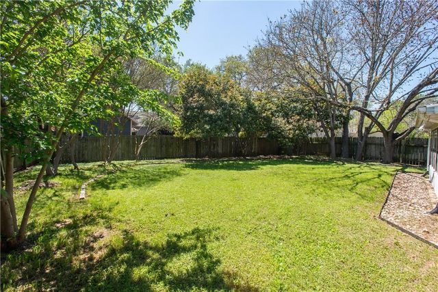 5811 Cannon Mountain DR, Austin, TX 78749
