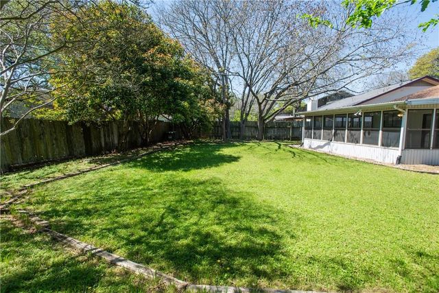 5811 Cannon Mountain DR, Austin, TX 78749