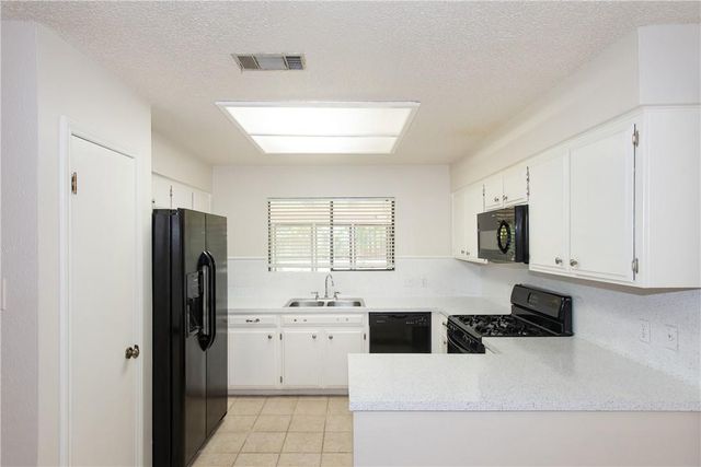 5811 Cannon Mountain DR, Austin, TX 78749