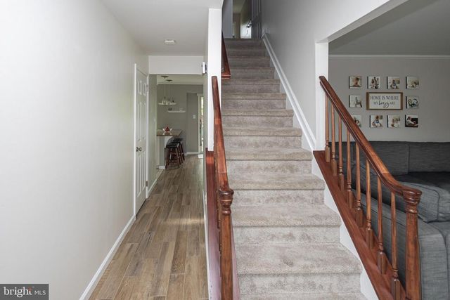 405 LONGSTONE DR, Cherry Hill, NJ 08003