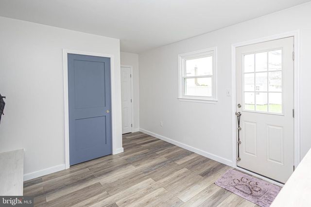 405 LONGSTONE DR, Cherry Hill, NJ 08003