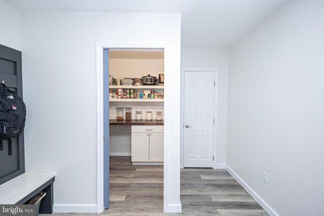 405 LONGSTONE DR, Cherry Hill, NJ 08003