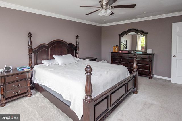 405 LONGSTONE DR, Cherry Hill, NJ 08003