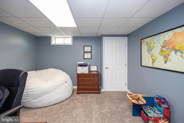 405 LONGSTONE DR, Cherry Hill, NJ 08003