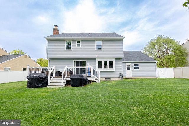 405 LONGSTONE DR, Cherry Hill, NJ 08003