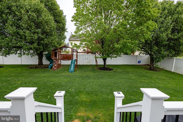 405 LONGSTONE DR, Cherry Hill, NJ 08003