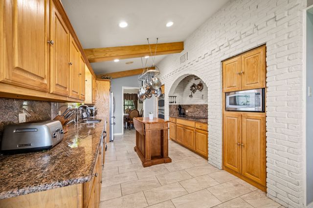 617 Malloy Lane, Ovilla, TX 75154