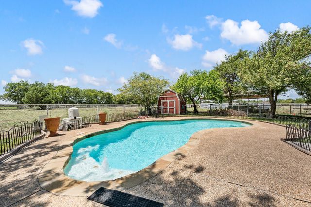 617 Malloy Lane, Ovilla, TX 75154