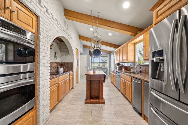 617 Malloy Lane, Ovilla, TX 75154