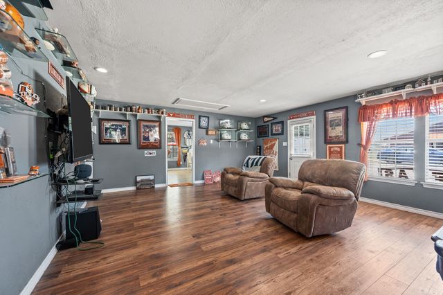 617 Malloy Lane, Ovilla, TX 75154
