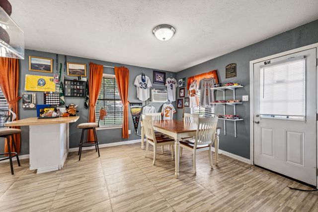 617 Malloy Lane, Ovilla, TX 75154