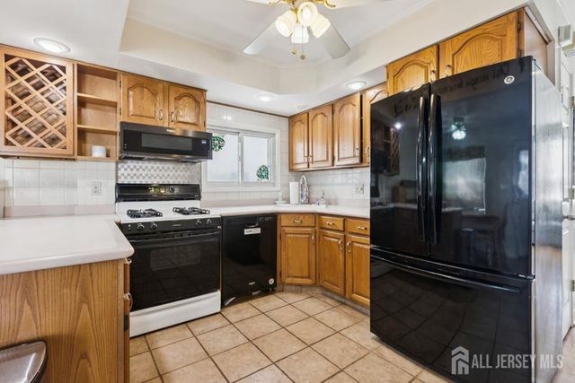 584 Garden Avenue, Woodbridge Proper, NJ 07095