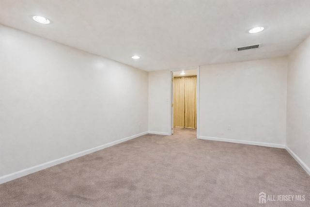 584 Garden Avenue, Woodbridge Proper, NJ 07095