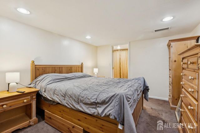 584 Garden Avenue, Woodbridge Proper, NJ 07095