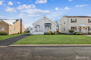 584 Garden Avenue, Woodbridge Proper, NJ 07095