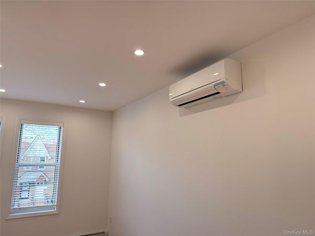 4018 50th Avenue Apt 2, Sunnyside, NY 11104