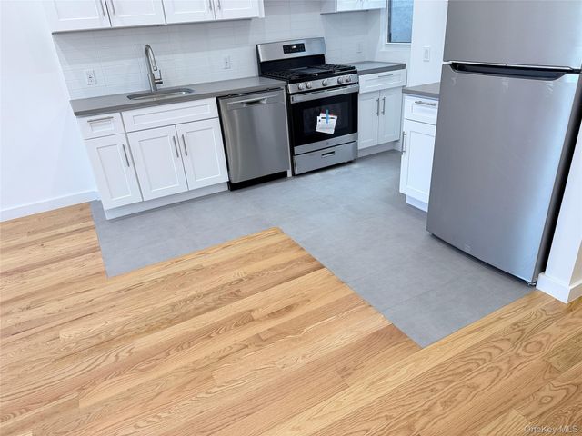 4018 50th Avenue Apt 2, Sunnyside, NY 11104