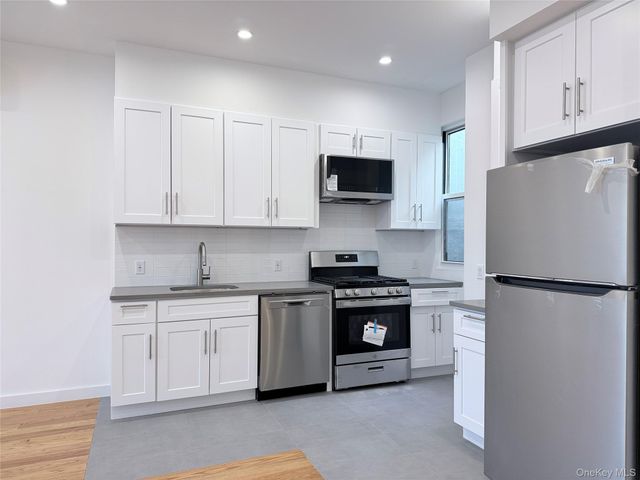 4018 50th Avenue Apt 2, Sunnyside, NY 11104