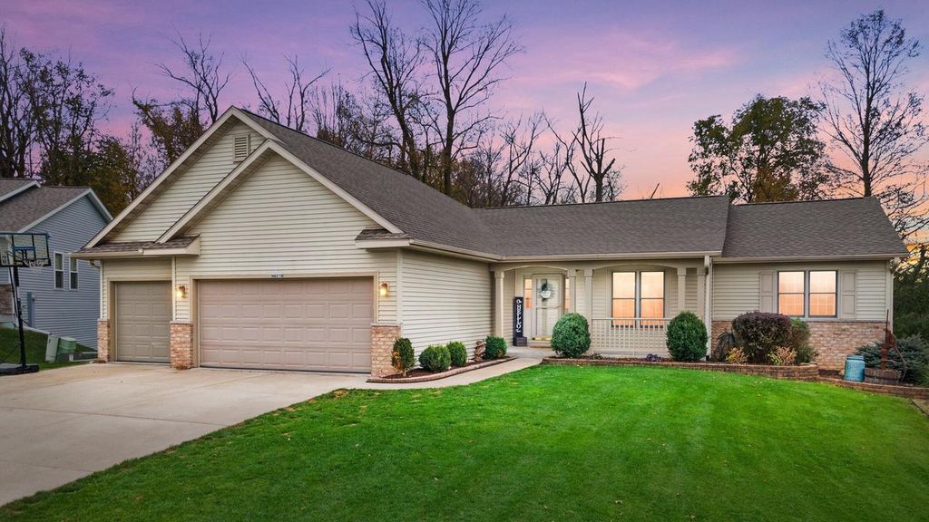 N8219 Pritchard Farm ROAD, Ixonia, WI 53036