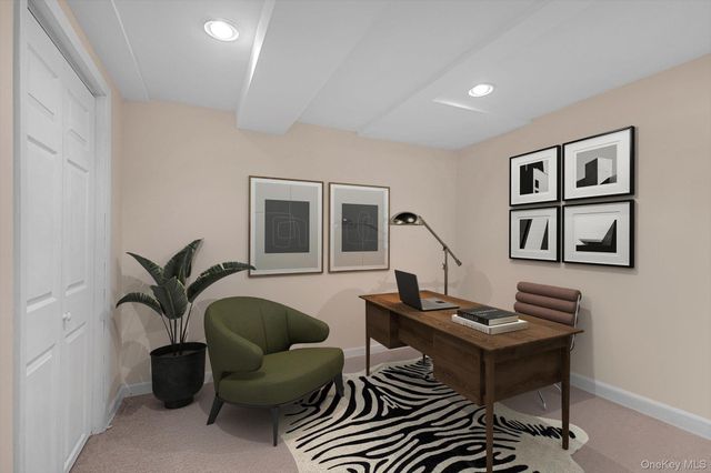 40 Vassar Street, Garden City, NY 11530