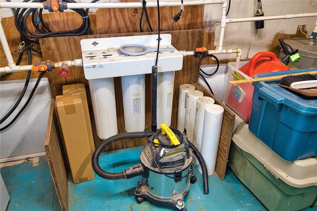 Image 42 of property listing at 2302 SE RED BARON DRIVE, Arcadia, FL 34266