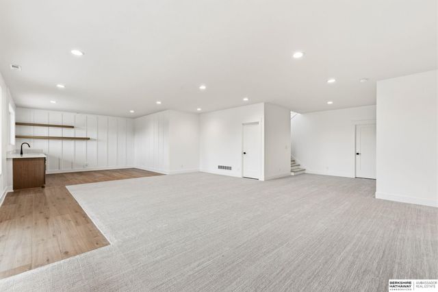 22102 Hackberry Circle, Gretna, NE 68028