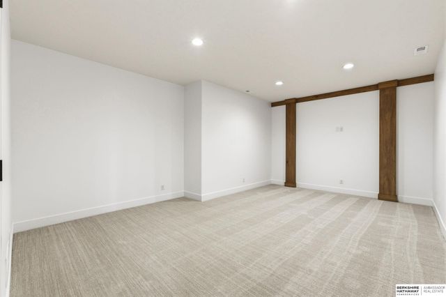 22102 Hackberry Circle, Gretna, NE 68028