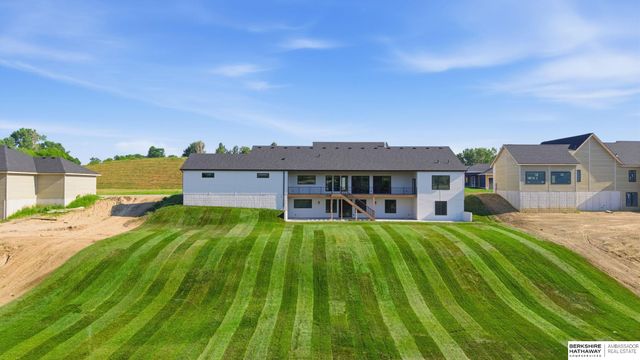 22102 Hackberry Circle, Gretna, NE 68028