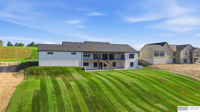 22102 Hackberry Circle, Gretna, NE 68028