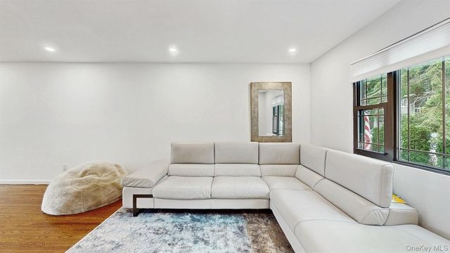 17 Arthur Place, Yonkers, NY 10701